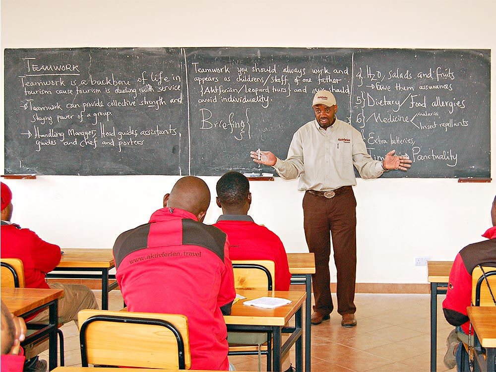 Kilimanjaro Trekking - Ausbildung Bergführer in Tanzania