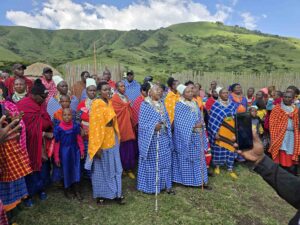 Gemeinschaft in Endulen im Ngorongoro-Hochland