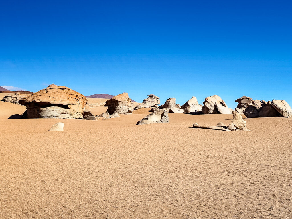 Wüste mit grossen Steinen